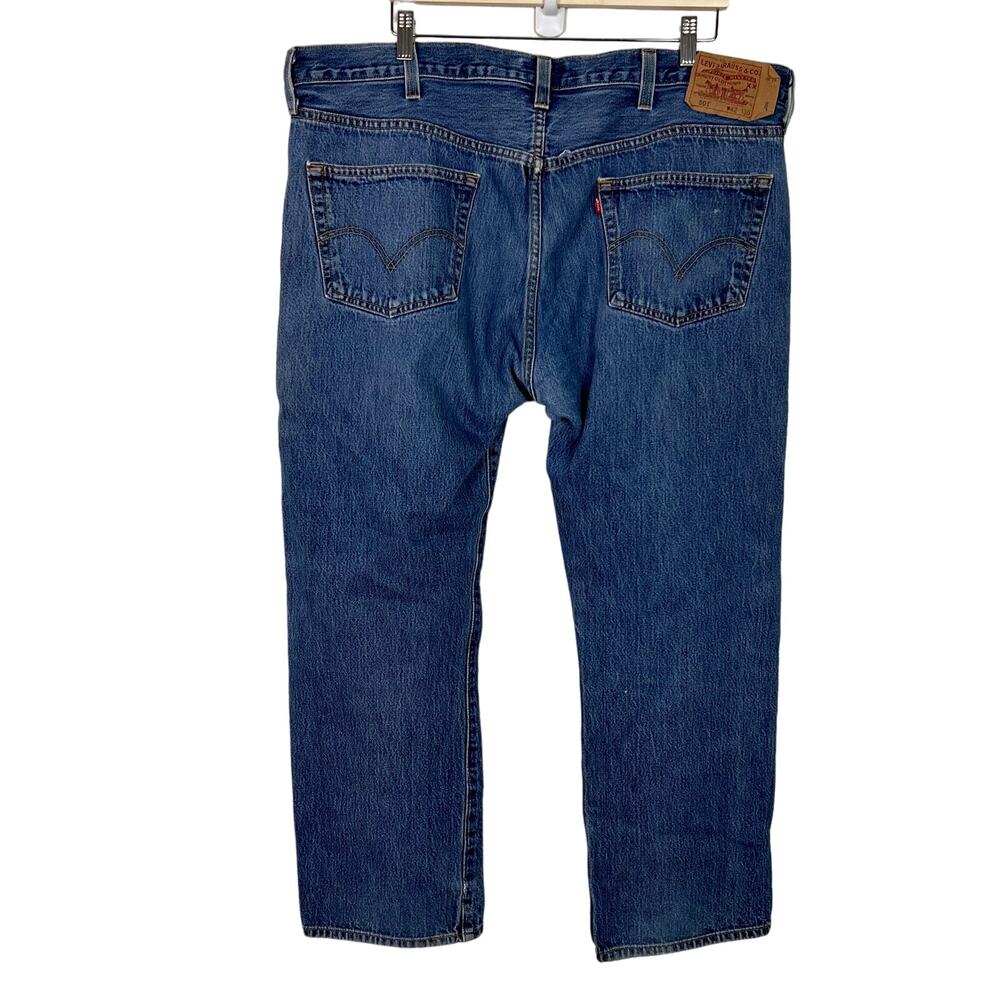 Levi's Men's 501 Original Straight Leg Button Fly Medium Wash Denim Jeans 42x30